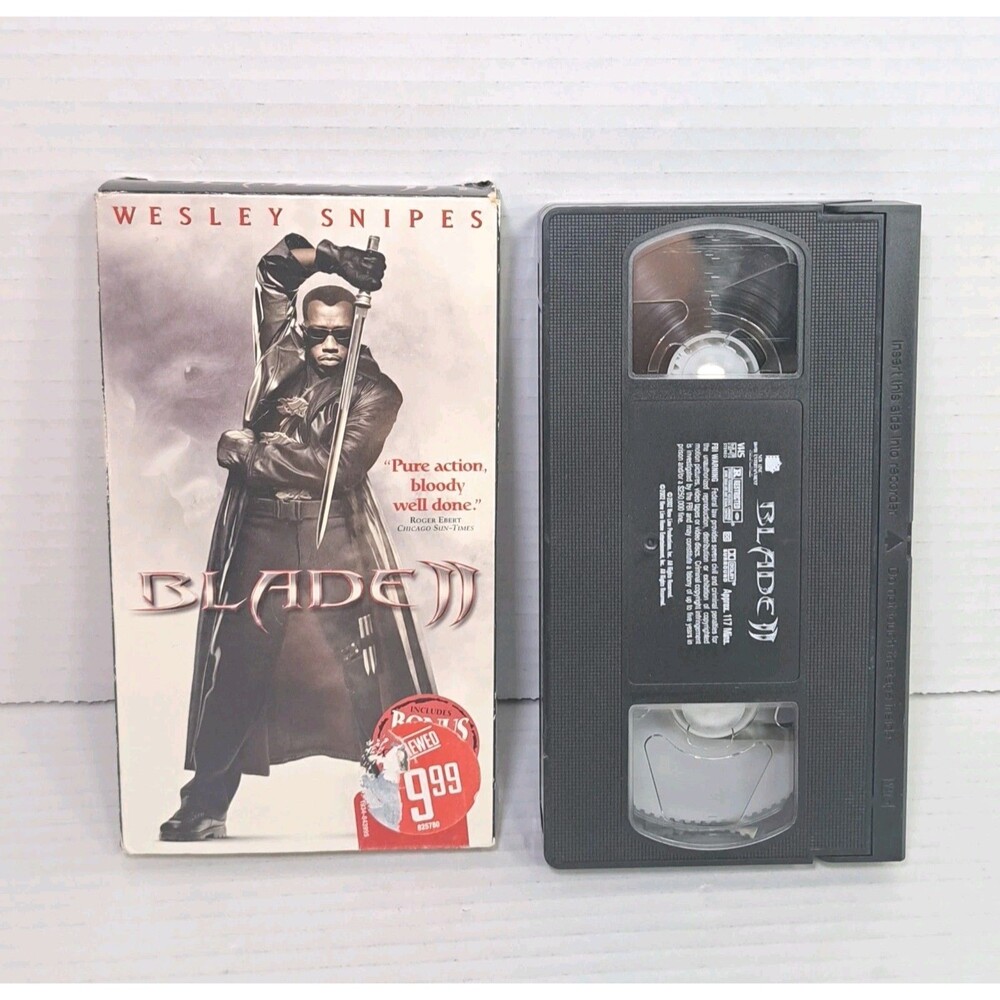 Blade 2 VHS Cassette Tape Wesley Snipes Marvel Action Movie Blockbuster Rental
